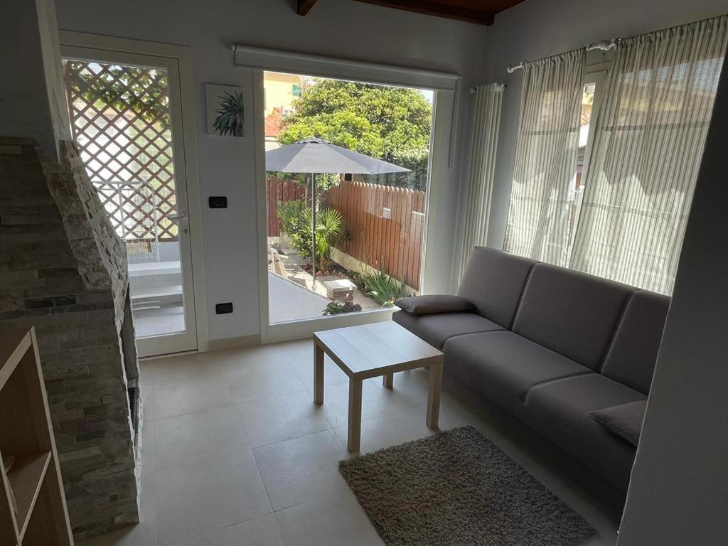 Appartement Azzurra House à Marina Di Pisa Extérieur photo
